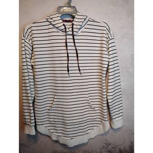 Maurice's pullover hoodie